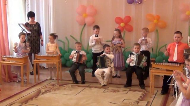 15. Лина выпускной утренник из садика в школу 16.05.2013 г смотреть онлайн