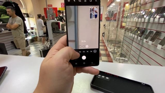 Samsung Galaxy S20 FE смотреть онлайн