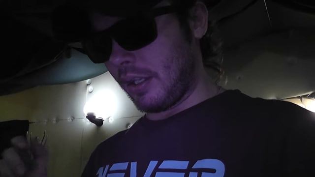 пригнал крутой Washburn за КОСАРЬ (1000 рэ) с другого конца планеты. Распаковка. смотреть онлайн