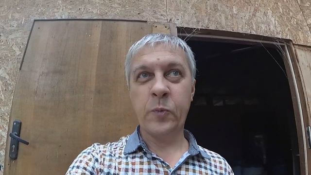Побег из "курятника" (с фермы) смотреть онлайн
