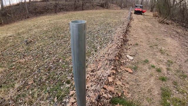 FENCE DOWN...This could have been bad! Cows could escape! смотреть онлайн