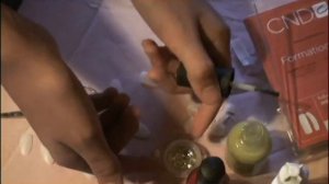 Сделала НАКЛАДНЫЕ НОГТИ?! В12 ЛЕТ?!