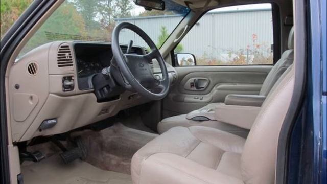 Lifted 1996 Chevrolet Tahoe LT 9 Inch Skyjacker Suspension смотреть онлайн
