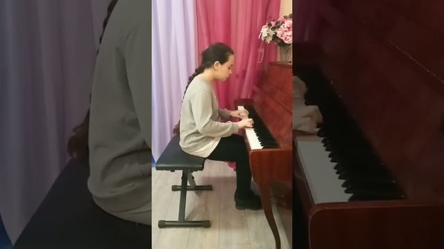 Ужанова Софья. С. Рахманинов Итальянская полька. смотреть онлайн