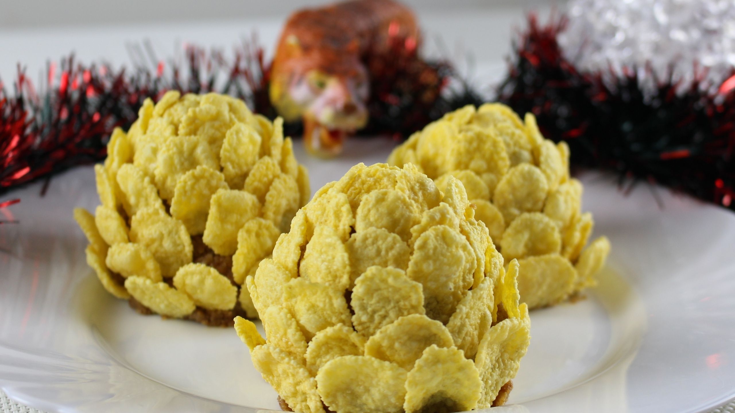 НОВОГОДНИЙ ДЕСЕРТ БЕЗ ВЫПЕЧКИ "ЕЛОВЫЕ ШИШКИ" смотреть онлайн