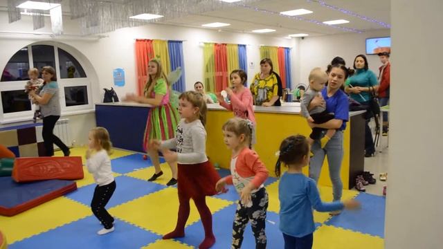 День Веры, Надежды, Любови и матери их Софии смотреть онлайн