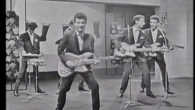 Les Chaussettes Noires - Be Bop a Lula - 1963 смотреть онлайн