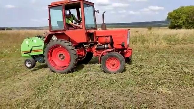 Преcсую сено с китайским прессом 0850 смотреть онлайн