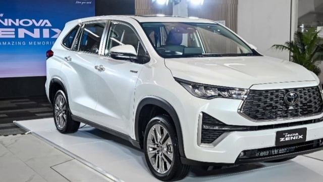 New 2023 Toyota Innova Zenix - Strong Hybrid Family MPV смотреть онлайн