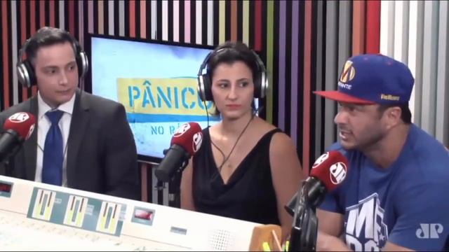 BRIGA FEIA! CARIOCA TRETOU COM KLEBER BAMBAM! | Pânico Especiais - EP. 144 смотреть онлайн