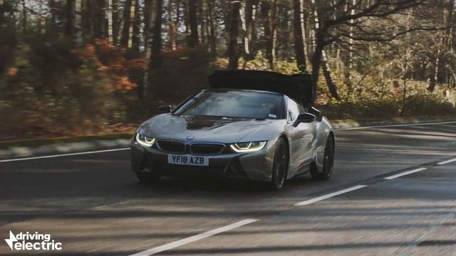 BMW i8 Roadster review - DrivingElectric смотреть онлайн
