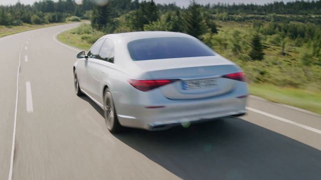 2021 Mercedes-Benz S-Class | First Look | Driving.ca смотреть онлайн