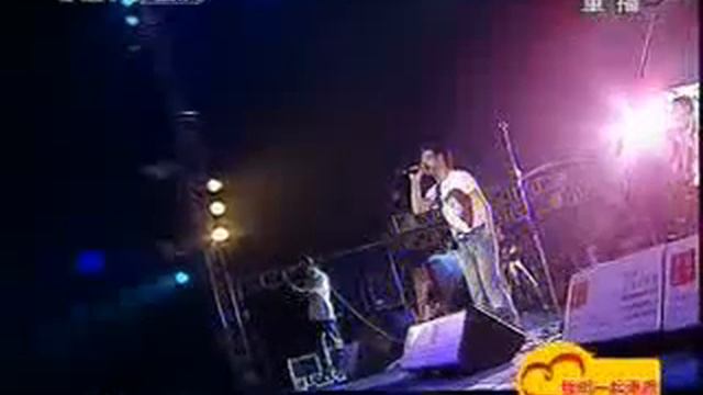 China, My Love - Wang Feng ( Live) 我爱你中国- 汪峰