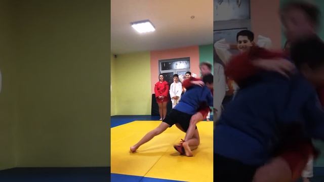 Новый год 2022. Праздничная тренировка дзюдо / самбо спортсменов 9-18 лет. WhiteTiger, Ивантеевка. смотреть онлайн