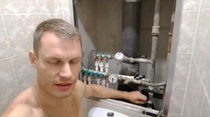 Как спустить воздух из полотенцесушителя?