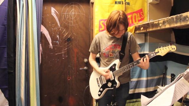 Miss Jackson Jazzmaster Guitar: Jamming by Oskar смотреть онлайн