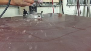 Подклейка мойки подстольного монтажа. Столешница из искусственного камня.