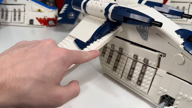 Custom LEGO Star Wars REPUBLIC GUNSHIPS Review! (Republic Bricks) смотреть онлайн