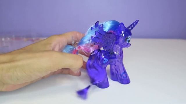Игрушка Infanta Valeree фиолетовый "Сверкающий единорог" | Светящаяся пони смотреть онлайн