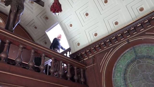 At Home in the Loire Valley with Timothy Corrigan in his new old chateau смотреть онлайн