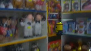 Летающий миньон игрушка
