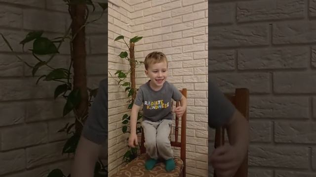 Маленький хлопчик смотреть онлайн