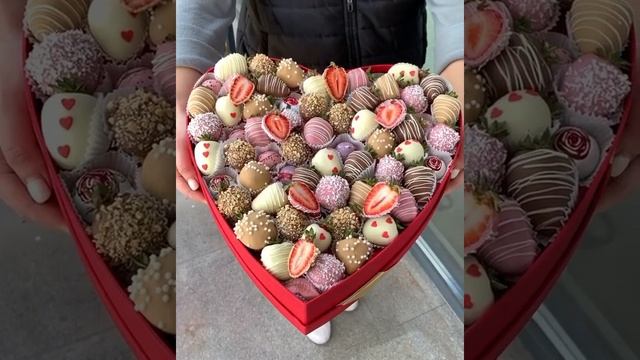 ФРУКТЫ В ШОКОЛАДЕ. КЛУБНИКА В ШОКОЛАДЕ ДНЕПР. смотреть онлайн