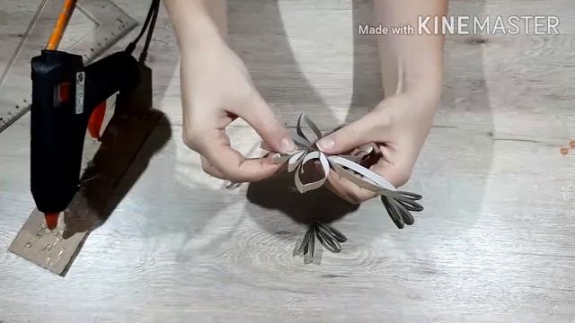 Новогодняя поделка "Снежинка" из втулки от бумаги смотреть онлайн