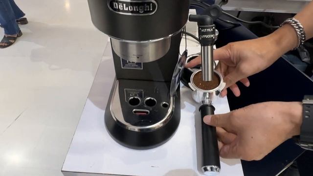 คลิปสด ?[Raw Clip] เครื่องชงกาแฟ Delonghi EC685 смотреть онлайн