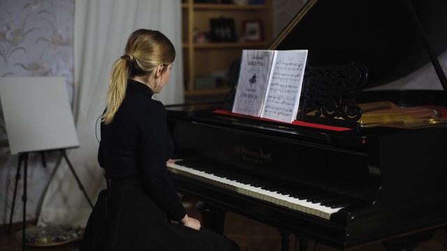Как научиться играть на фортепиано? Черные и белые клавиши. "Будь в музыке!" Урок 2. смотреть онлайн