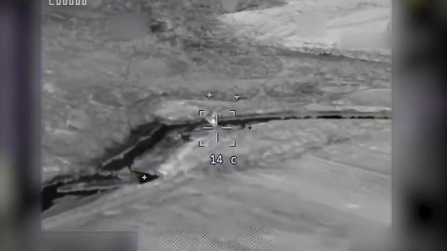 Удар ЛМУРом по украинской бронетехнике смотреть онлайн