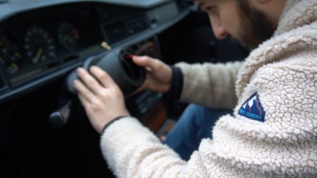 Mercedes Benz 190E W201 | Steering Wheel Replacement | RAID 4D WOOD STEERING WHEEL смотреть онлайн