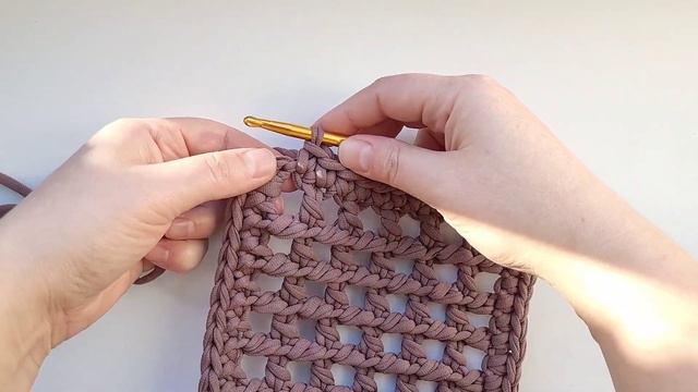 Ковёр крючком из квадратов / Crocheted carpet made of square motifs смотреть онлайн