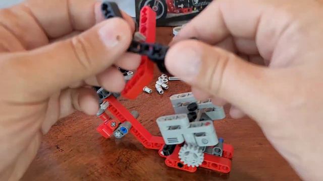 Time Lapse build of Lego Technic Set 42132 Motorcycle смотреть онлайн