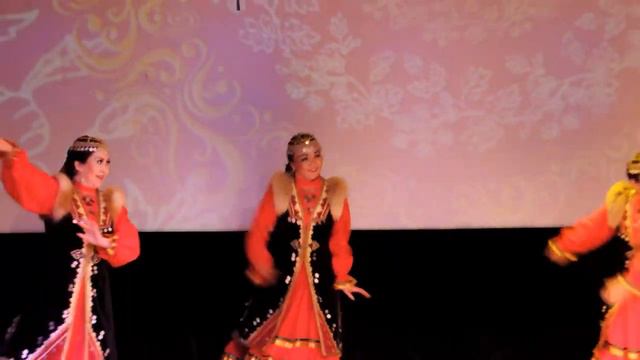 Хореографический коллектив Нур п.Нижнесортымский смотреть онлайн