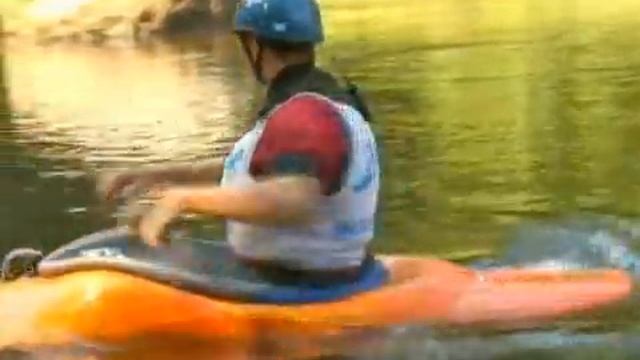 Rodeo Kayaking Tips & Freestyle Techniques : Doing Flatwater Clean Spins in Freestyle Kayaking смотреть онлайн