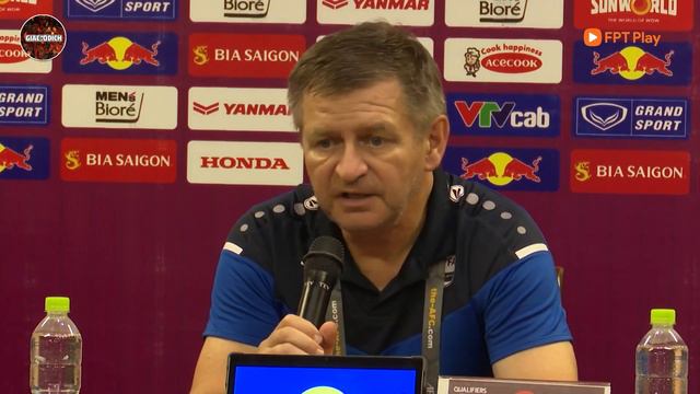 HLV Miroslav Soukup thừa nhận thua TÂM PHỤC KHẨU PHỤC U23 Việt Nam | Tin Bóng Đá смотреть онлайн