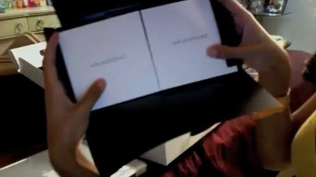 Unboxing the MacBook Pro смотреть онлайн