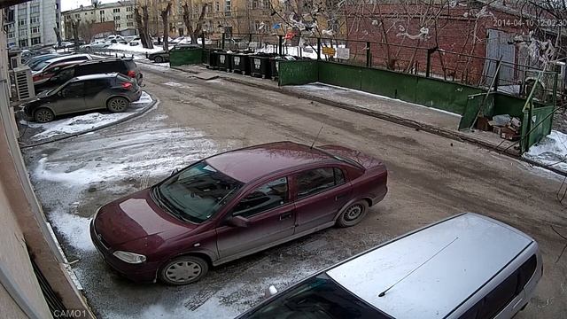 IP камера IVM-1326. Дневная запись. Двор. смотреть онлайн