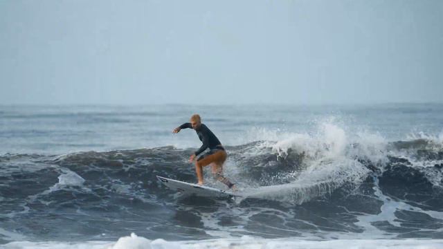 Jack Robinson Free Surfing 10 Waves (Punta Roca, El Salvador) смотреть онлайн