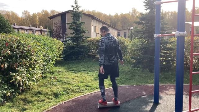 Упражнения на балансборде часть # 4. Учимся весело кататься на ролике от балансборда. смотреть онлайн