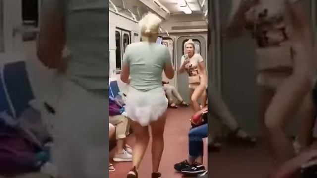мир сошёл с ума смотреть онлайн