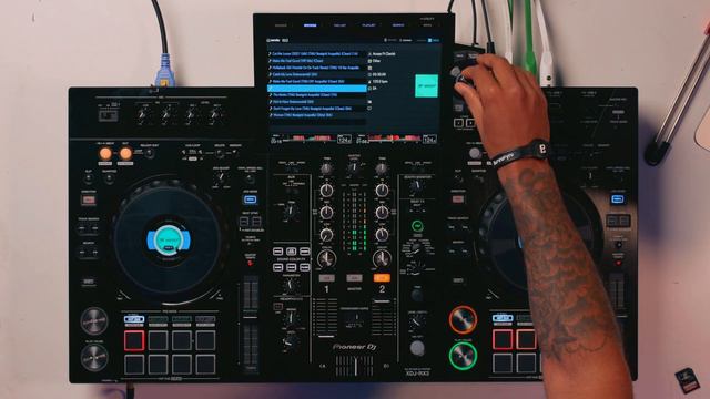 Pioneer DJ XDJ-RX3 With Serato - DJ Mix