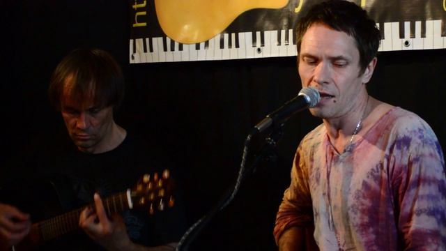 Теплая Трасса - Этот мир 07.08.2015 Квартирник у Гороховского смотреть онлайн