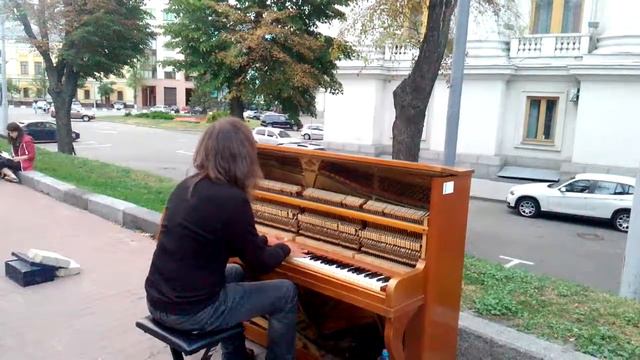 уличный музыкант Кирилл Костюковский смотреть онлайн