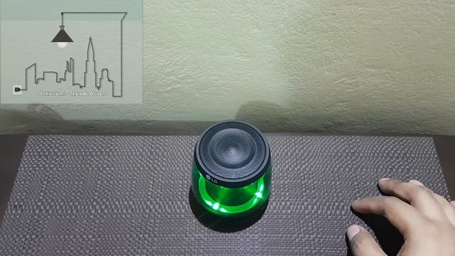 LG PH1 | Review en Español | Sonido 360 y efectos luminosos en mini parlante bluetooth смотреть онлайн