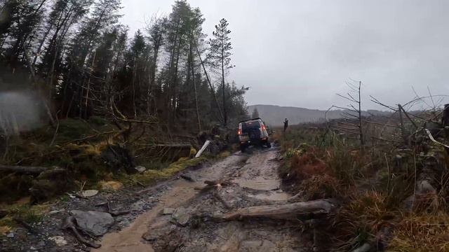 4WDUK VS LANCASHIRE LAND ROVER CLUB | Sarn Helen & Lost Lake | HUGE WASHOUTS | 4WDUK смотреть онлайн