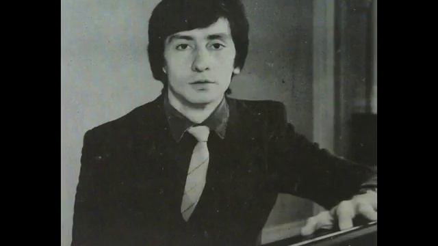 Vladimir Ovchinnikov plays 8 Rachmaninoff Preludes, op. 23 & op. 32 - live 1993 смотреть онлайн