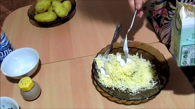 Пикантная чесночная картошка в духовке смотреть онлайн