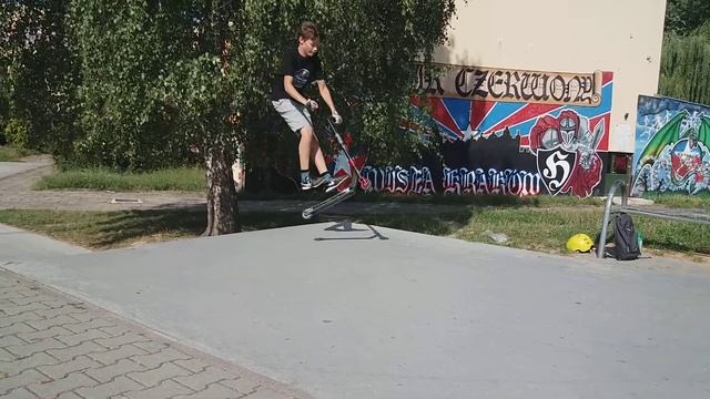 Double tailwhip na oxelo mf 1.8+ смотреть онлайн